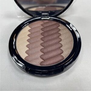 Belle Beauty Chevron Eye Shadow Compact NEW .30 oz  Shades of Plum Kim Gravel
